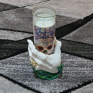 RETIRED BATH AND BODY WORKS HALLOWEEN ZOMBIE HAND HOLDER